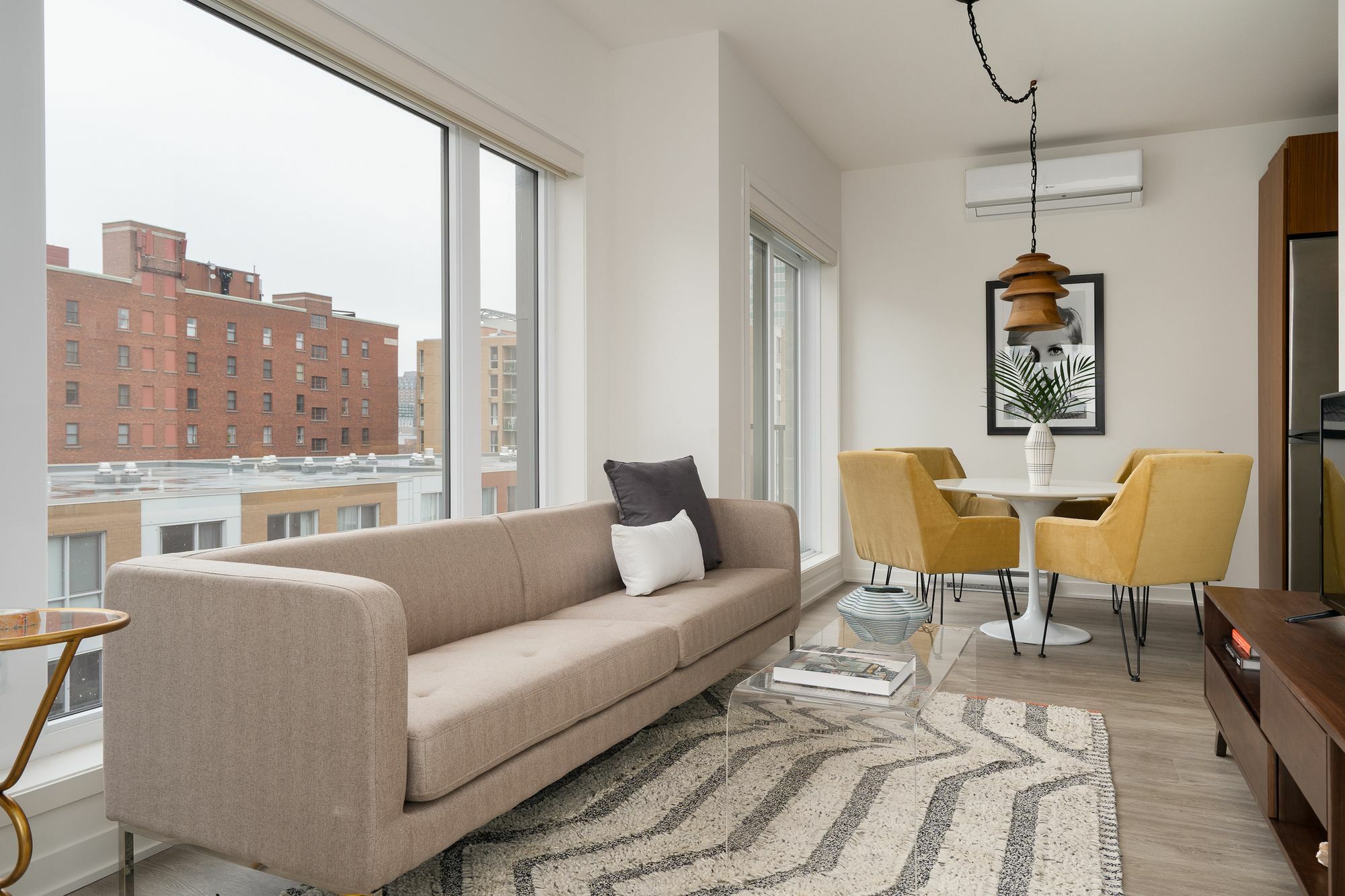 Spacious 1Br In Quartier Des Spectacles By Sonder Apartment Montreal Exterior photo