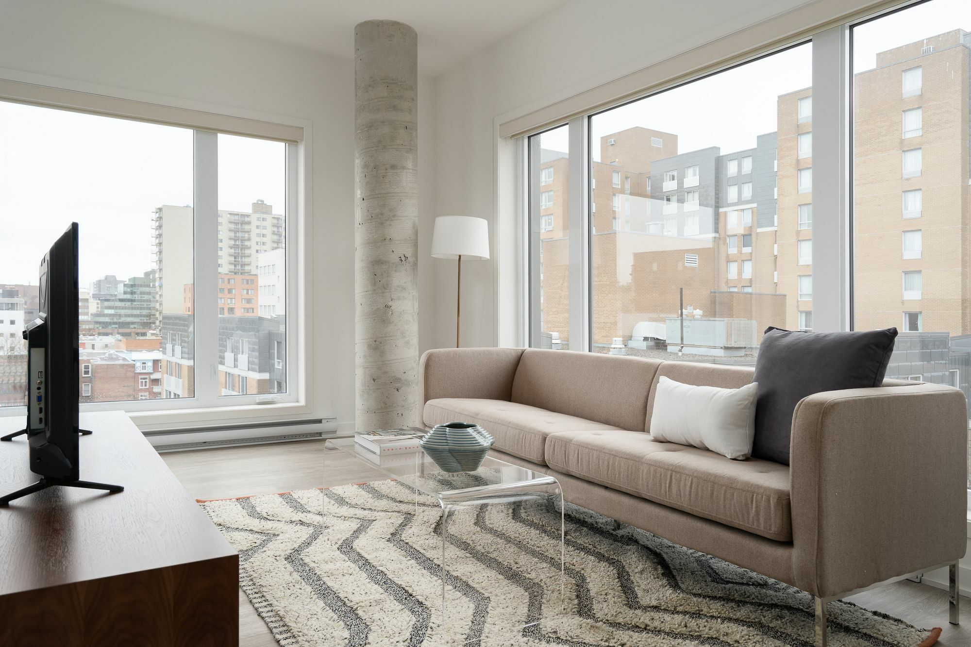 Spacious 1Br In Quartier Des Spectacles By Sonder Apartment Montreal Exterior photo